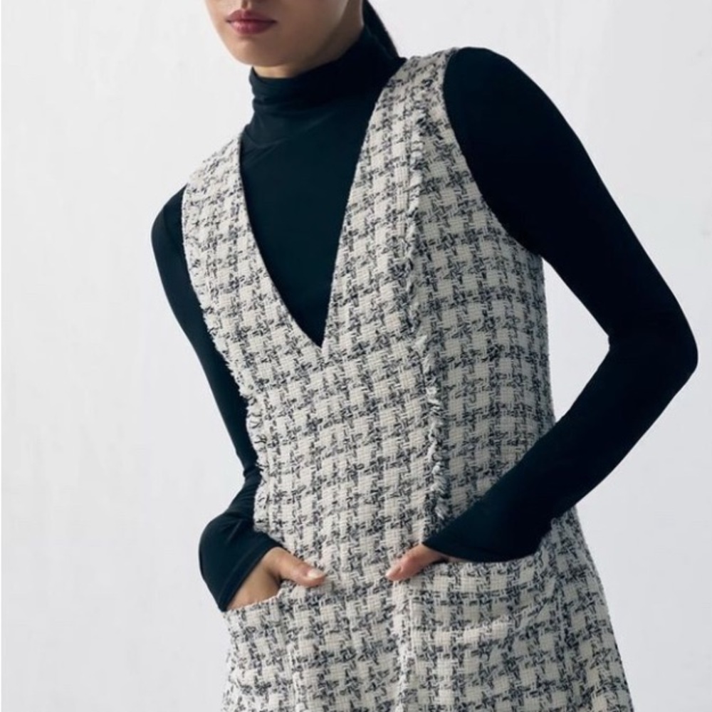 Mare Mare Sleeveless Tweed V-Neck Playsuit - Picture 2 of 3